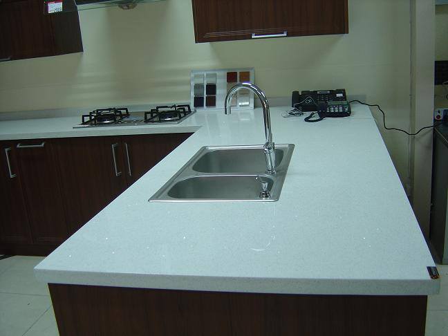 Which Is Easier to Take Care of: Granite or Quartz Countertop